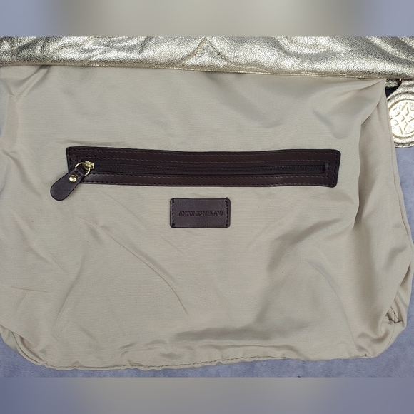 Antonio Melani Gold Metallic Textured‎ Clutch #6 - Picture 8 of 14